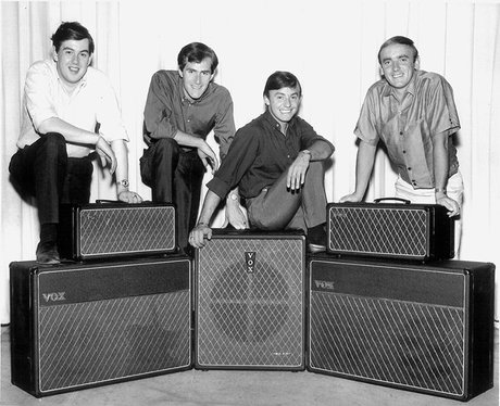 Gerry and the Pacemakers with two early large box AC50s