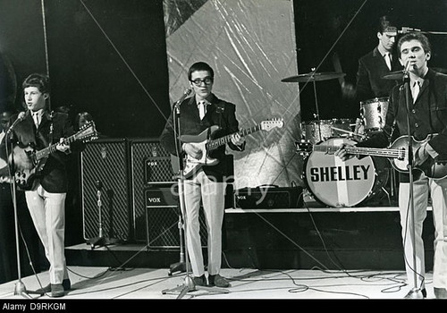 Shelley with a small box AC50 in December 1964