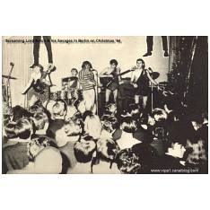 Screaming Lord Sutch with a Vox AC50