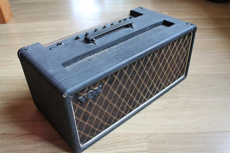 Vox AC50 mark 2, large box, serial number originally in the 1500s-1600s
